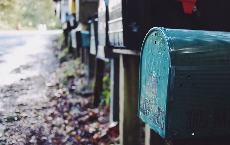 poštovní schránka na dopisy